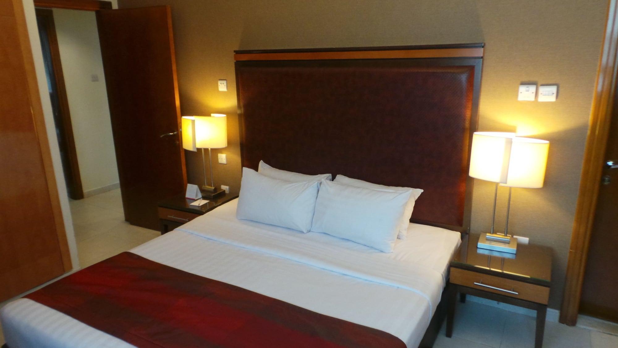 Xclusive Hotel Apartments Дубай Экстерьер фото