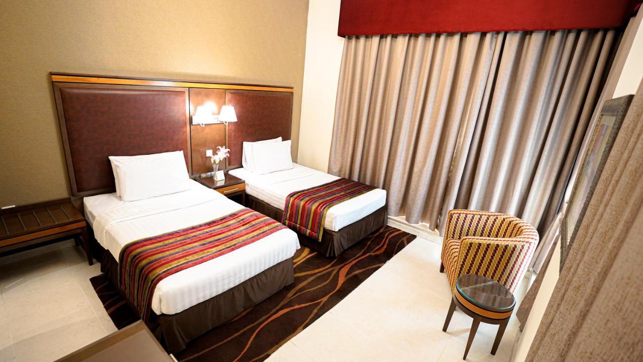 Xclusive Hotel Apartments Дубай Экстерьер фото