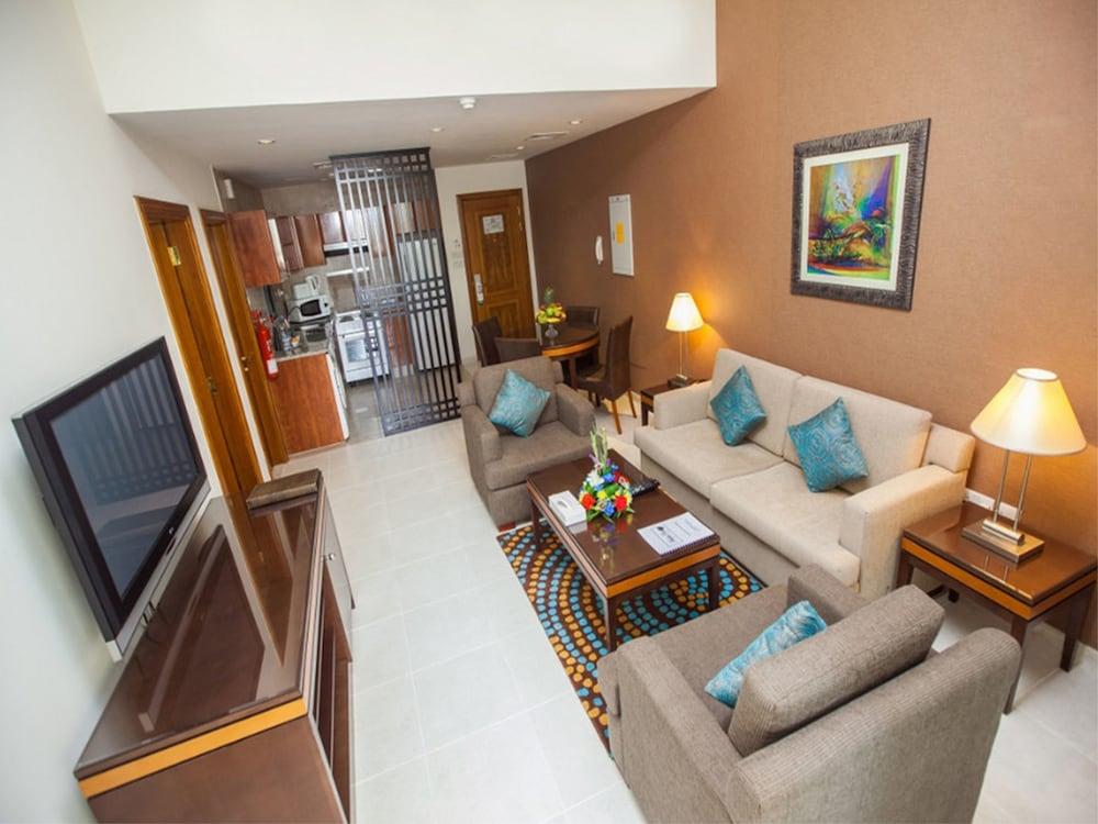 Xclusive Hotel Apartments Дубай Экстерьер фото