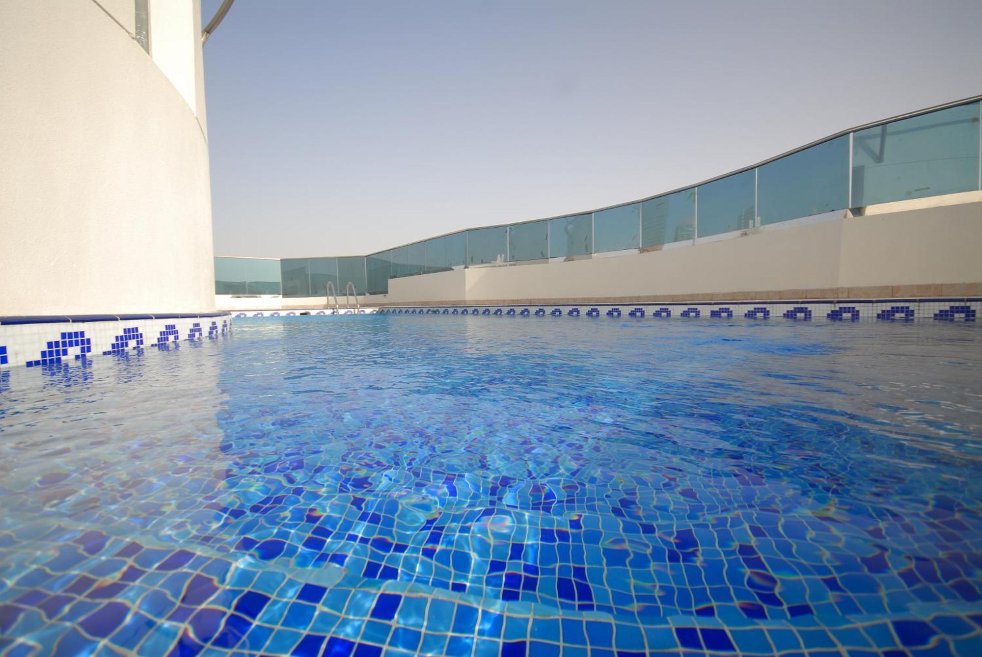 Xclusive Hotel Apartments Дубай Экстерьер фото
