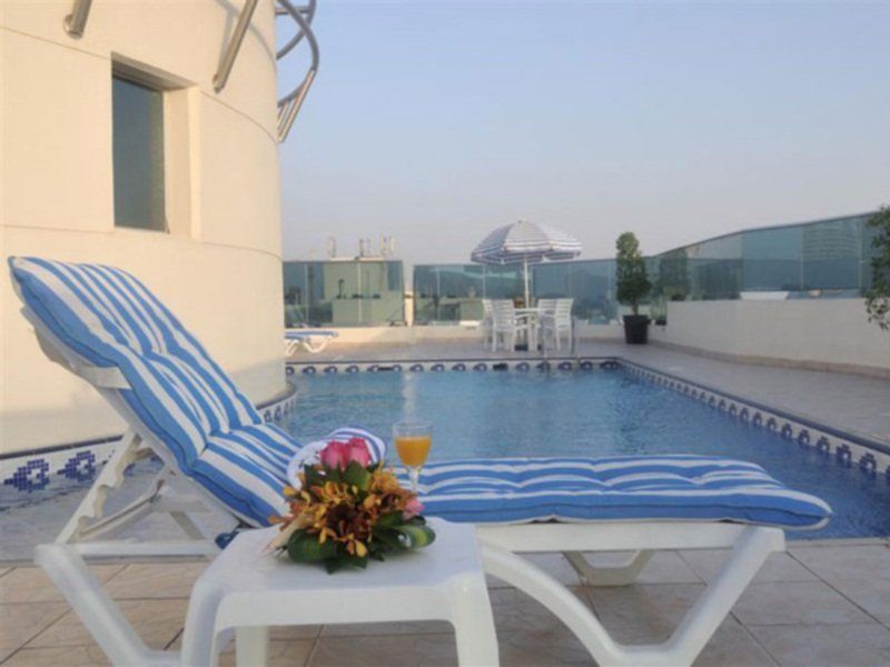Xclusive Hotel Apartments Дубай Экстерьер фото