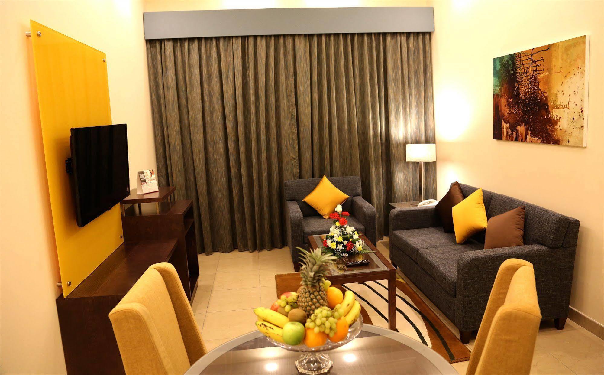 Xclusive Hotel Apartments Дубай Экстерьер фото