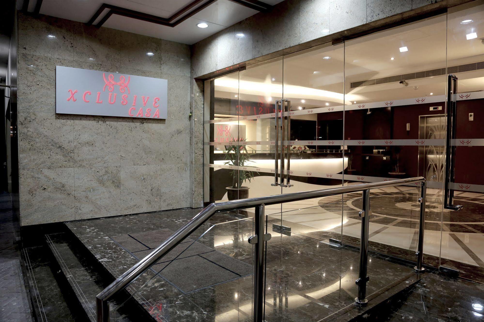 Xclusive Hotel Apartments Дубай Экстерьер фото
